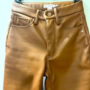 Better Than Leather Faux Leather Good Icon Pants
Burnt Carmel - 00/24